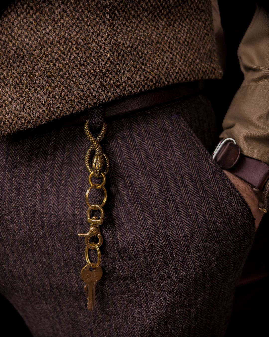 Snake solid brass key ring